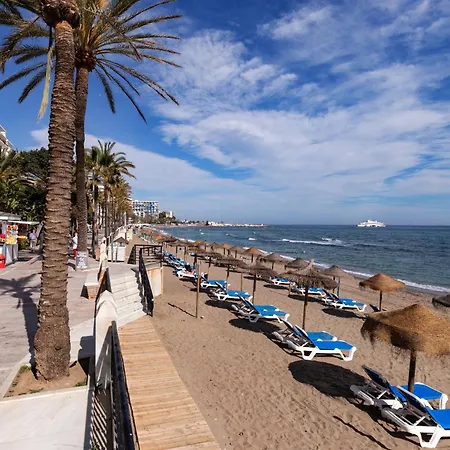 Espacios Amplio Apartamento En Lomas Club Con Jardin Privado * Marbella